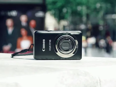 Canon-IXUS-Kompaktkamera mit fest eingebautem Objektiv